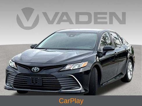 Used 2023 Toyota Camry LE w/ Convenience Package FWD image 3