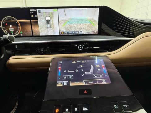 Used 2025 INFINITI QX80 Sensory image 52