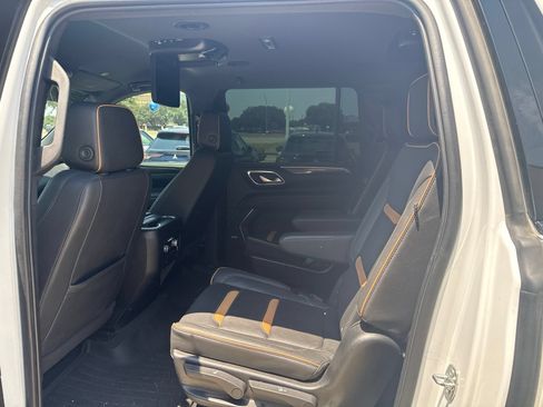 Used 2022 GMC Yukon XL AT4 w/ Max Trailering Package AWD/4WD image 5