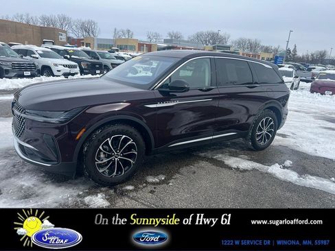 Used 2024 Lincoln Nautilus Premier w/ Equipment Group 102A image 1