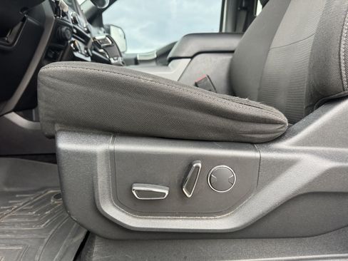 Used 2017 Ford F150 XLT w/ Equipment Group 302A Luxury image 11