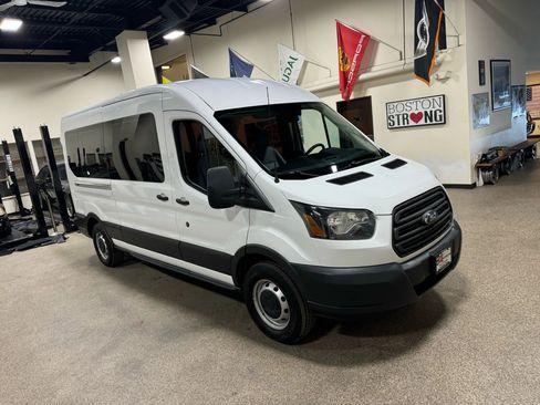 Used 2015 Ford Transit 150 148 Medium Roof image 12