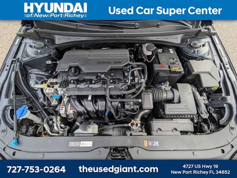 Certified 2025 Hyundai Elantra Sport FWD image 12