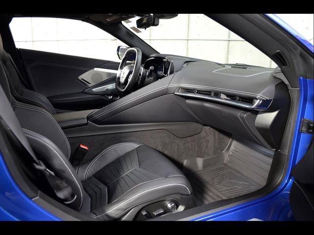 Used 2023 Chevrolet Corvette Stingray Preferred Cpe w/ Body-Color Dual Roof Package RWD image 21