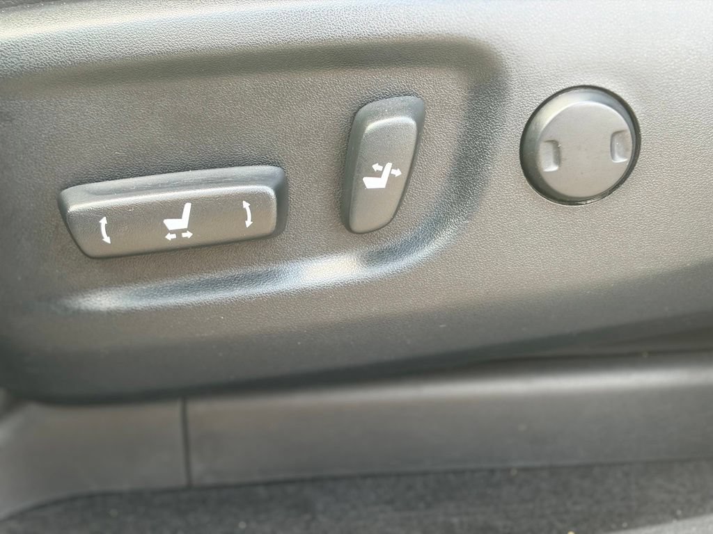 Used 2019 Toyota 4Runner Limited AWD/4WD image 23