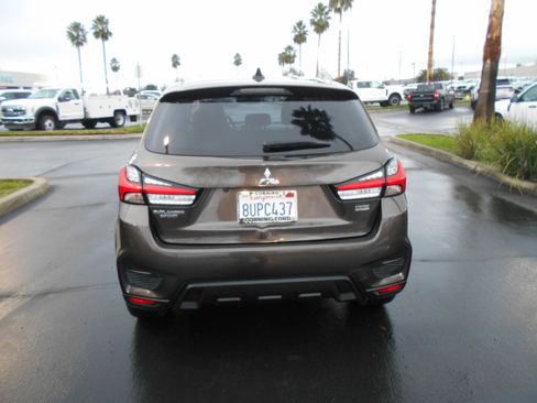 Used 2021 Mitsubishi Outlander Sport FWD image 5