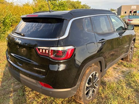 Used 2023 Jeep Compass Limited AWD/4WD image 11