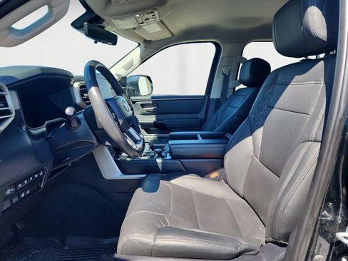 Used 2024 Toyota Tundra Limited image 9