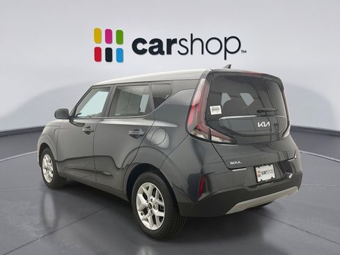 Used 2025 Kia Soul LX w/ LX Technology Package FWD image 3