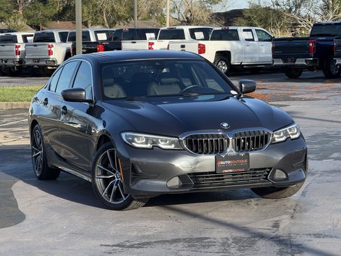Used 2021 BMW 330i Sedan image 3