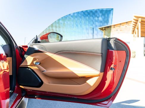 Used 2022 Ferrari Roma RWD image 62
