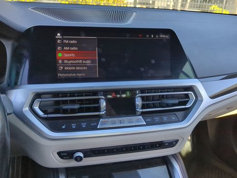 Used 2023 BMW 430i xDrive Convertible w/ M Sport Package image 26