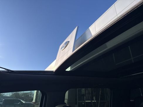 Used 2018 Ford F150 Lariat image 10