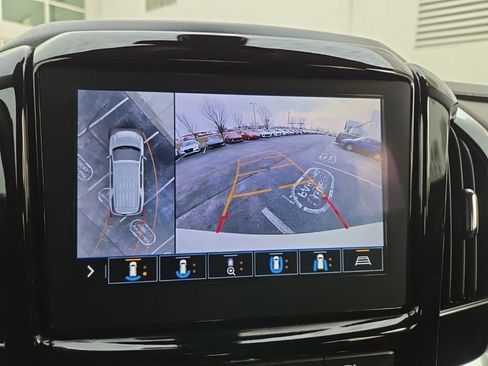 Used 2020 Chevrolet Traverse RS w/ LPO, Floor Liner Package image 48