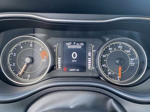 Used 2020 Jeep Cherokee Latitude image 13