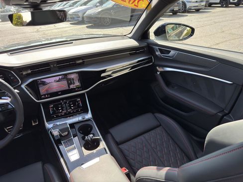 Used 2025 Audi S6 Premium Plus w/ Premium Plus Package AWD/4WD image 30