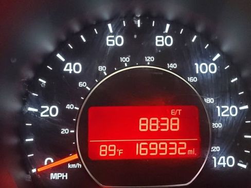 Used 2015 Kia Soul image 23