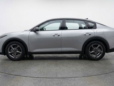 Used 2025 Kia K4 LXS image 5