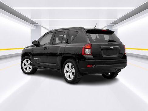 Used 2016 Jeep Compass Sport w/ Power Value Group FWD image 3