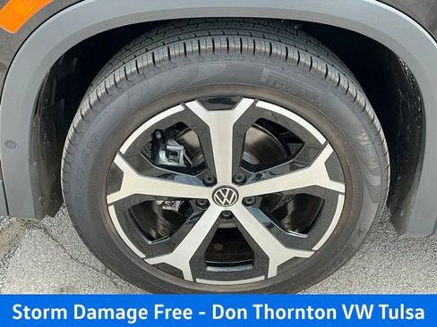 New 2026 Volkswagen Tiguan SE FWD image 9