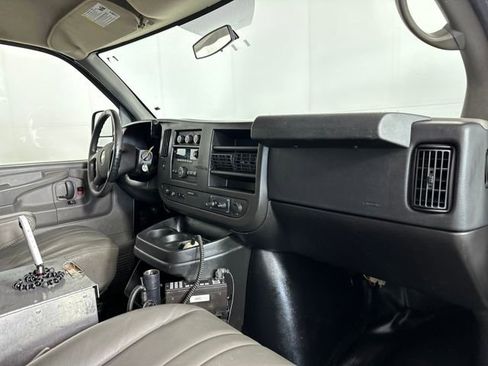 Used 2013 Chevrolet Express 1500 AWD image 26