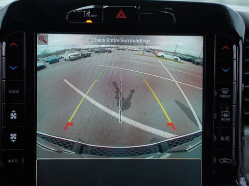 Used 2025 RAM 1500 Laramie image 27