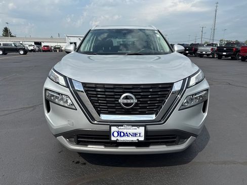 Used 2023 Nissan Rogue SV w/ SV Premium B Package AWD/4WD image 4