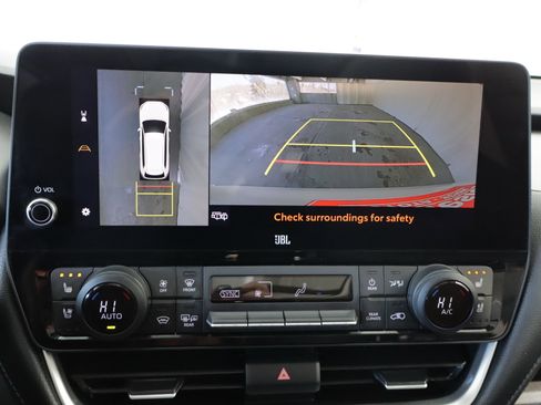 Used 2024 Toyota Grand Highlander AWD image 20