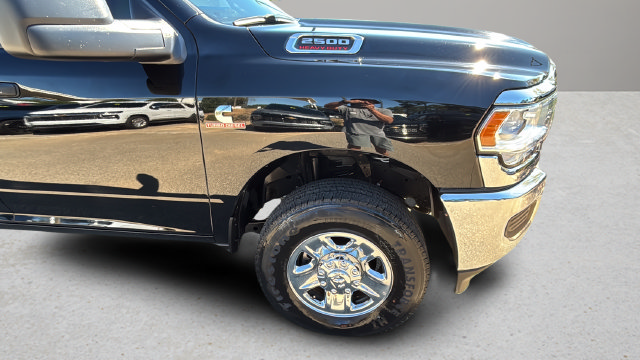 Used 2024 RAM 2500 Tradesman w/ Chrome Appearance Group AWD/4WD image 37