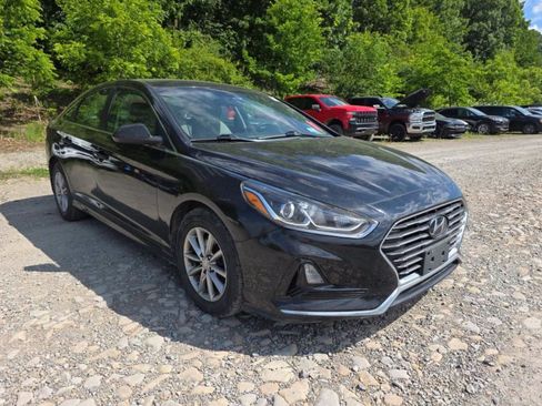 Used 2019 Hyundai Sonata SE w/ Cargo Package FWD image 4