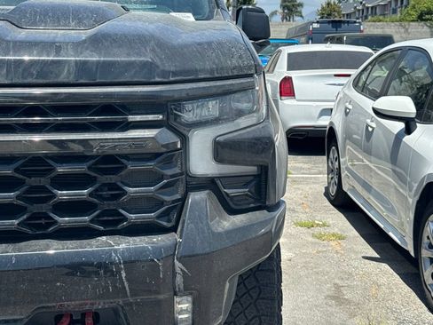 Used 2023 Chevrolet Silverado 1500 ZR2 w/ Technology Package AWD/4WD image 4