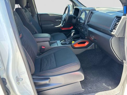 Used 2024 Nissan Frontier PRO-4X w/ Pro Convenience Package AWD/4WD image 16