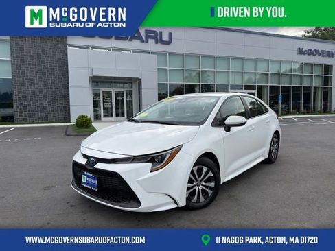 Used 2022 Toyota Corolla LE FWD image 1