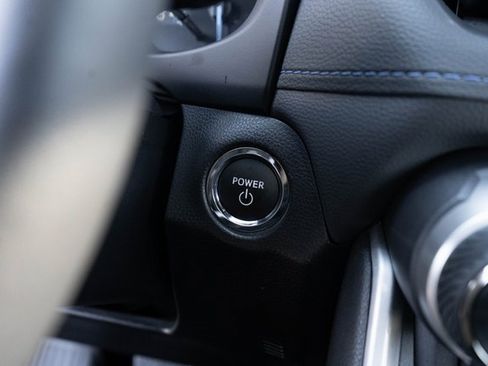 Used 2024 Toyota RAV4 SE image 5