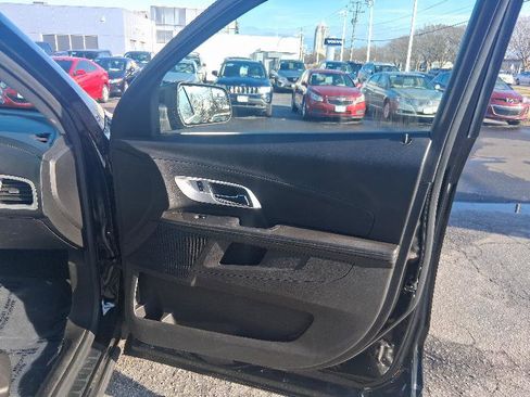 Used 2013 Chevrolet Equinox LS image 17