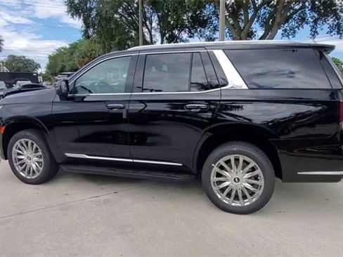 Certified 2021 Cadillac Escalade Premium Luxury image 9