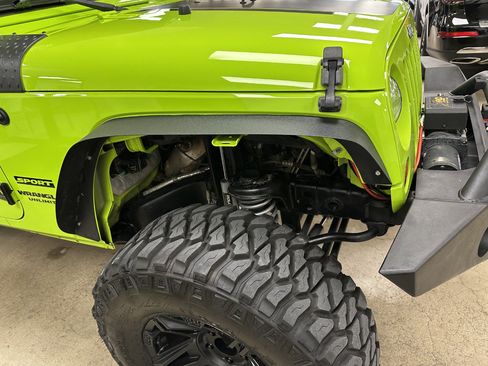 Used 2012 Jeep Wrangler Unlimited Sport image 21