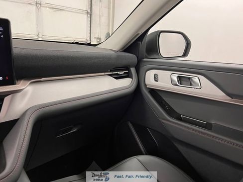 New 2026 Ford Explorer Active w/ Active Comfort Package RWD image 41