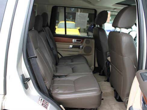 Used 2015 Land Rover LR4 HSE LUX image 22