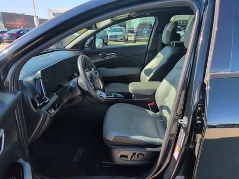 Used 2024 Kia Sportage X-Line w/ X-Line Premium Package image 17