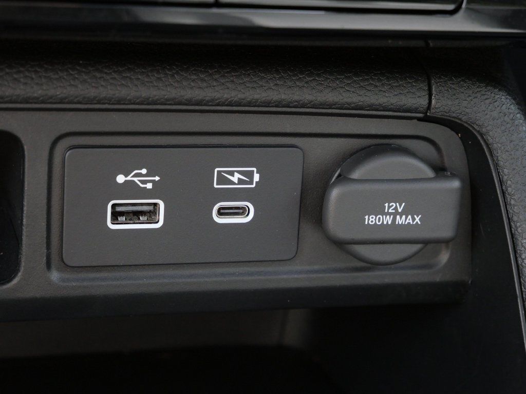 Used 2024 Honda Pilot Touring image 26
