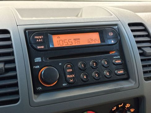 Used 2006 Nissan Frontier XE w/ (G01) XE Preferred Pkg image 14