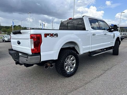 Used 2019 Ford F250 Lariat w/ Lariat Ultimate Package AWD/4WD image 3
