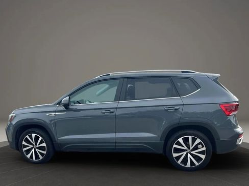 Used 2022 Volkswagen Taos SE AWD/4WD image 8