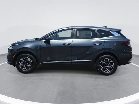 New 2025 Kia Sportage LX image 8