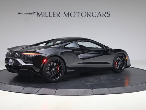 Used 2024 McLaren Artura RWD image 8
