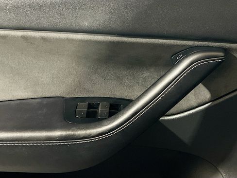 Used 2021 Tesla Model Y Performance AWD/4WD image 14