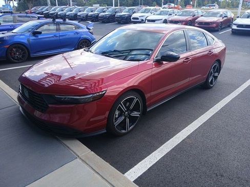 Used 2023 Honda Accord Sport image 3
