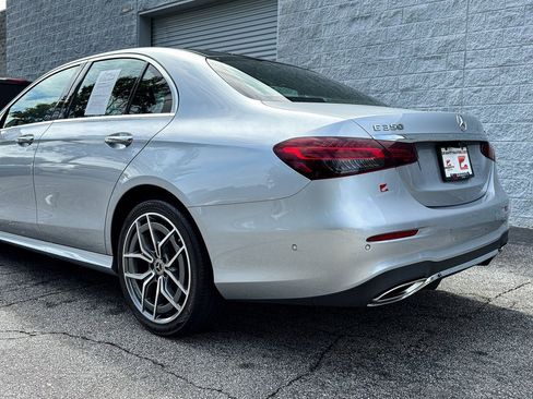 Used 2021 Mercedes-Benz E 350 4MATIC Sedan image 12