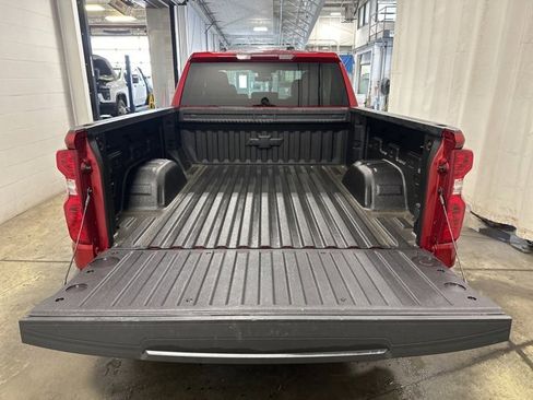 Used 2023 Chevrolet Silverado 1500 LT image 30
